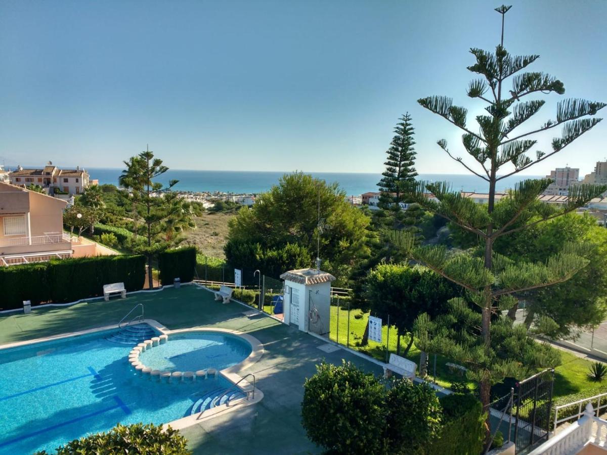 Residencial Torrealmar Con Vistas Apartment ตอร์เรเวียคา ภายนอก รูปภาพ