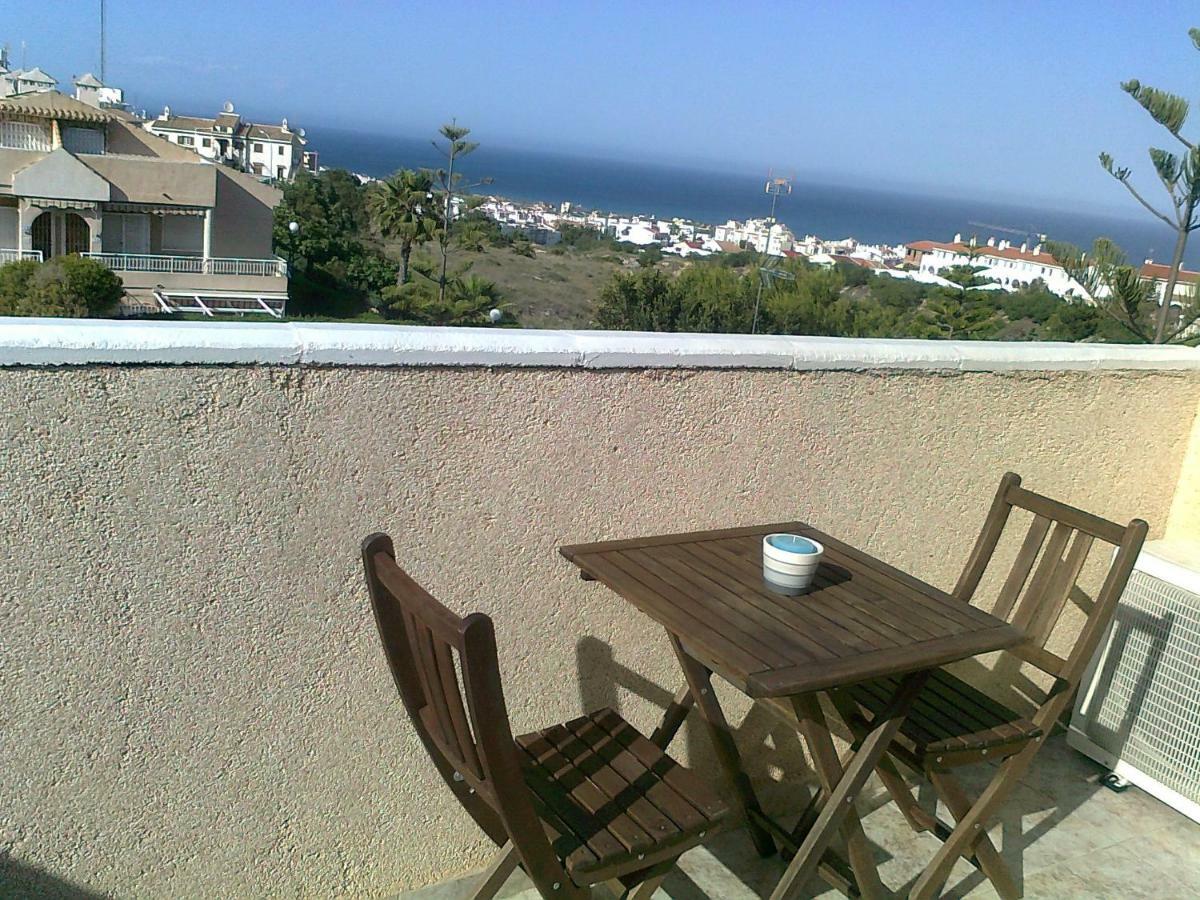 Residencial Torrealmar Con Vistas Apartment ตอร์เรเวียคา ภายนอก รูปภาพ